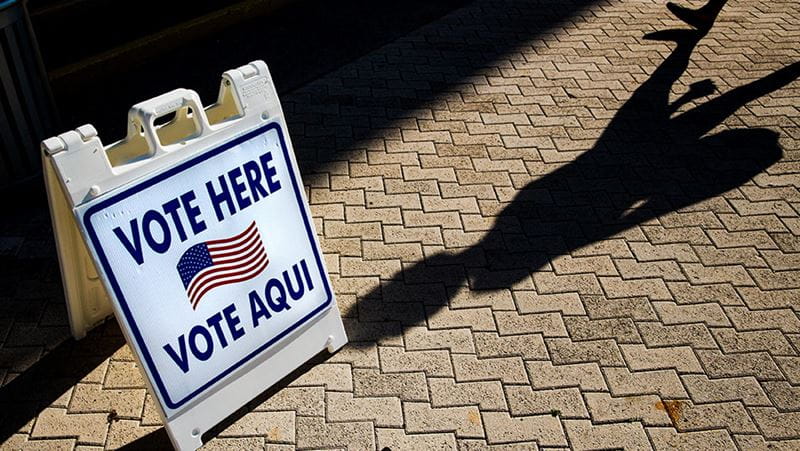 Cartel "Vote aquí"